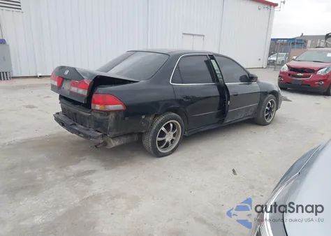 2001 Honda Accord 2.3 Ex из США, поврежденный, VIN JHMCG56651C015268